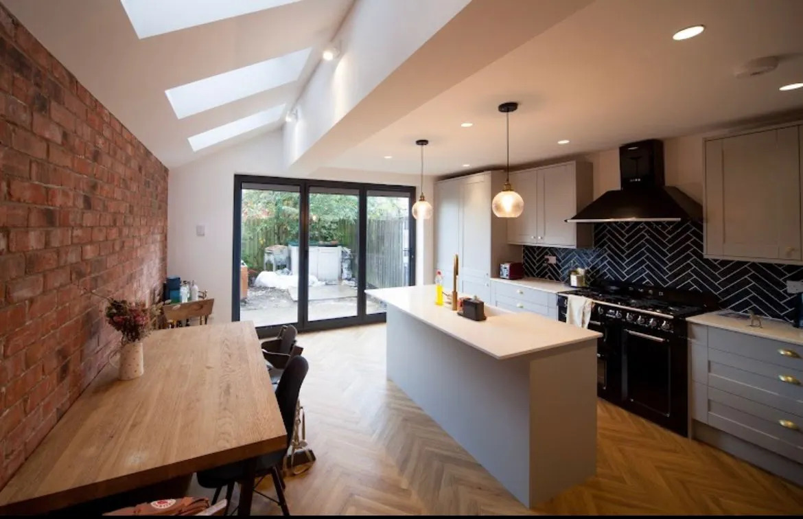 https://www.builderintwickenham.co.uk/wp-content/uploads/2025/05/030523-26-1.jpg